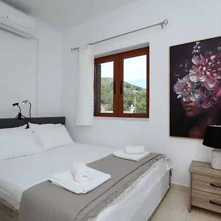 Villa Hillside Private Lefkada Fternon